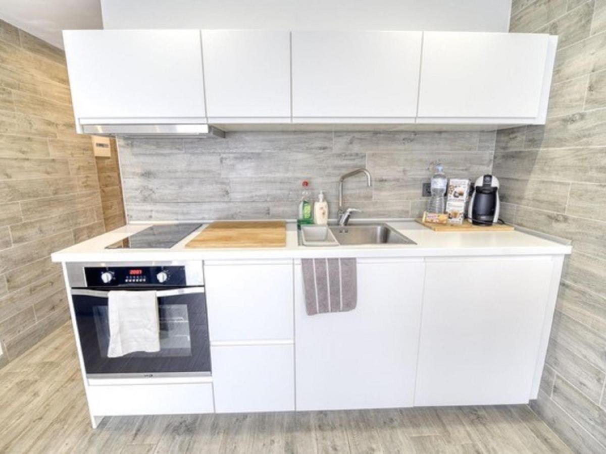 322 Playa Honda Ac And Terrace Apartment